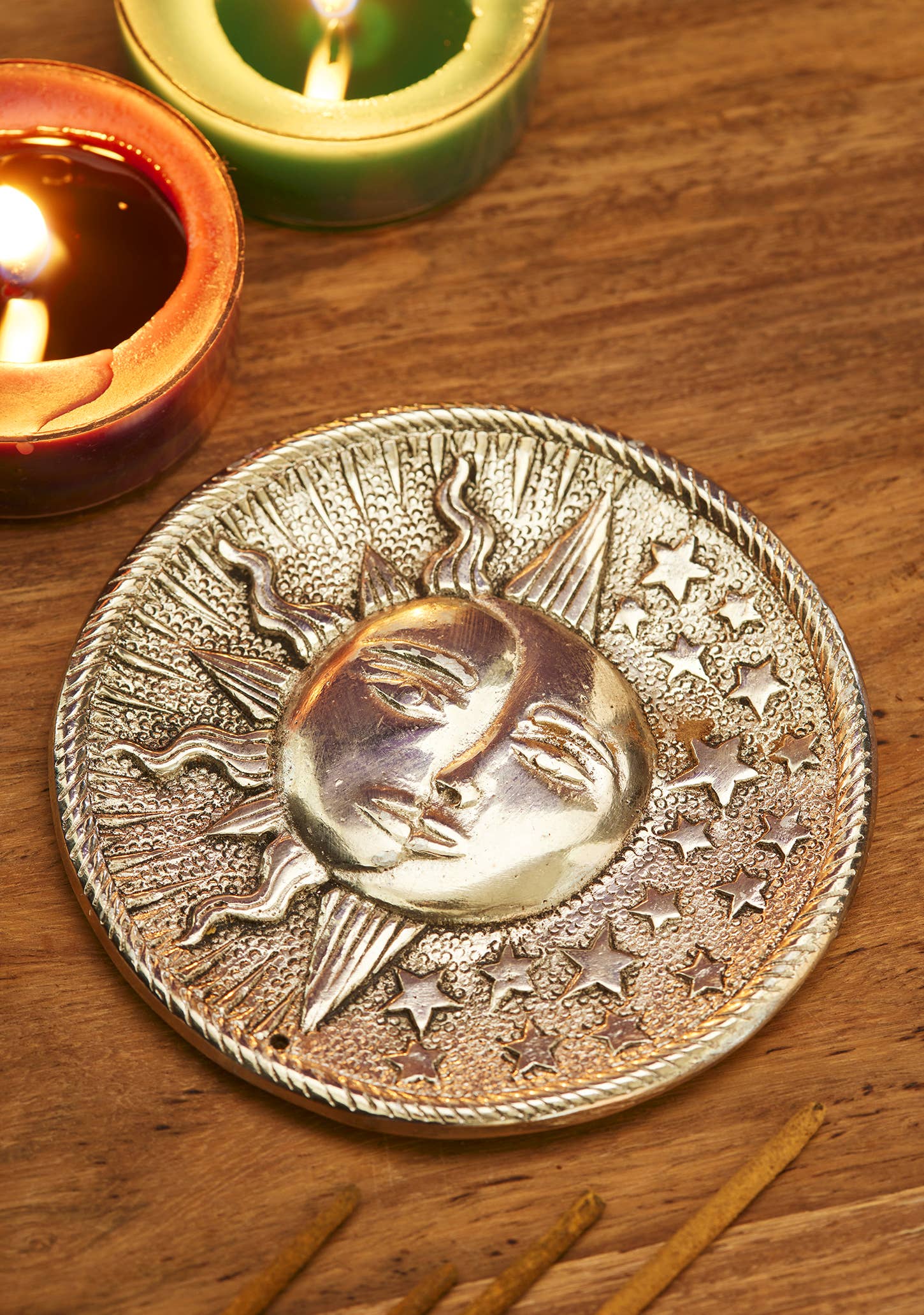 Sun/Moon Round Incense Holder