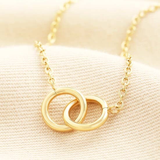 Stainless Steel Interlocking Circles Necklace in Gold