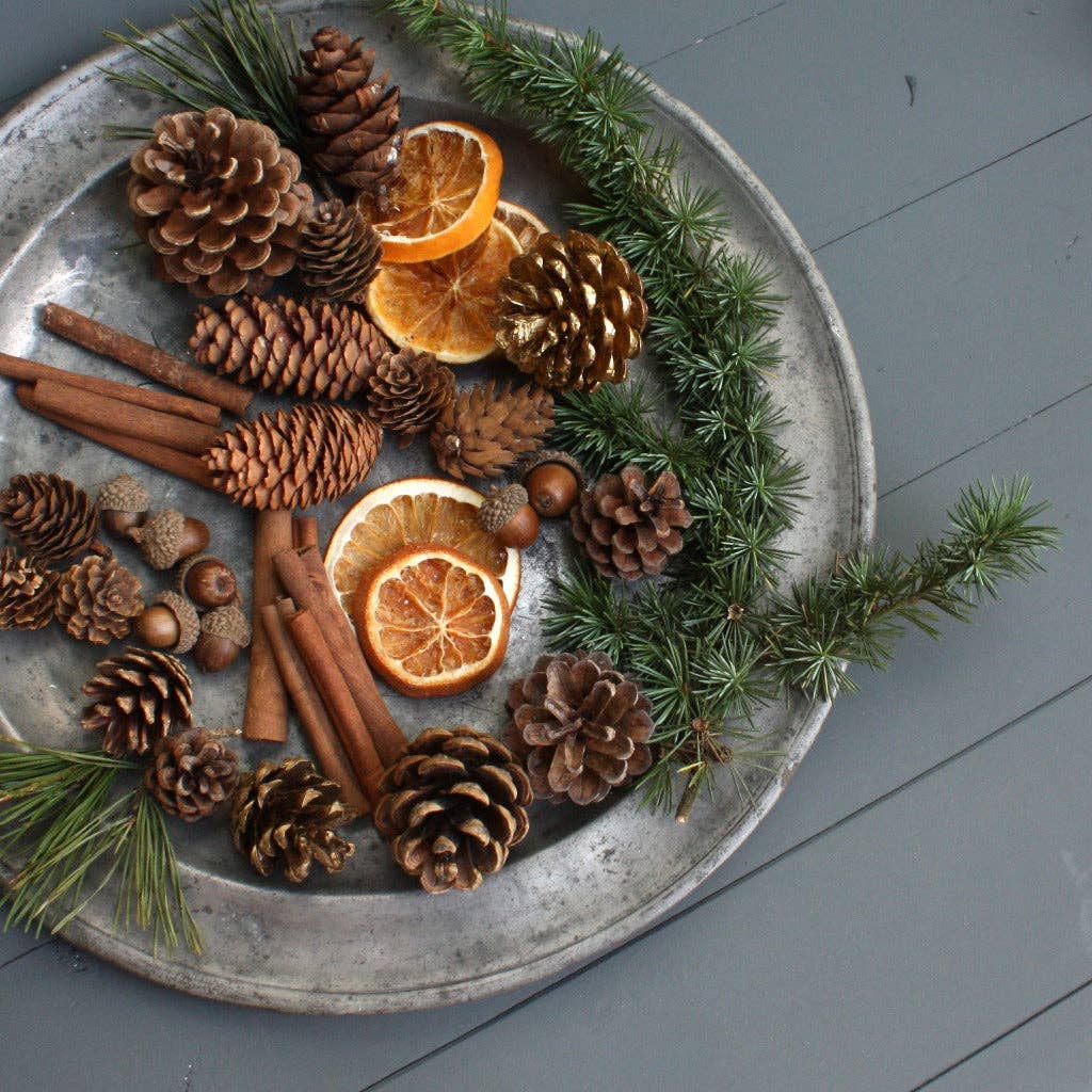 Natural Christmas Wreath & Table Accessories - CHRISTMAS