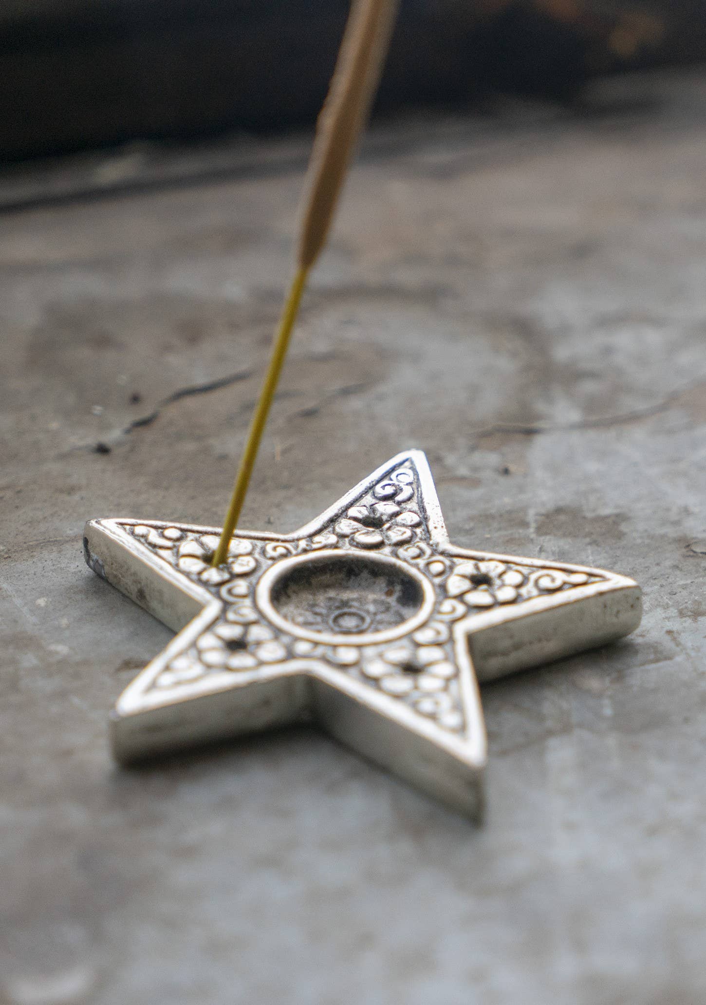 Metal Embossed Star/Heart Shaped Incense Holder