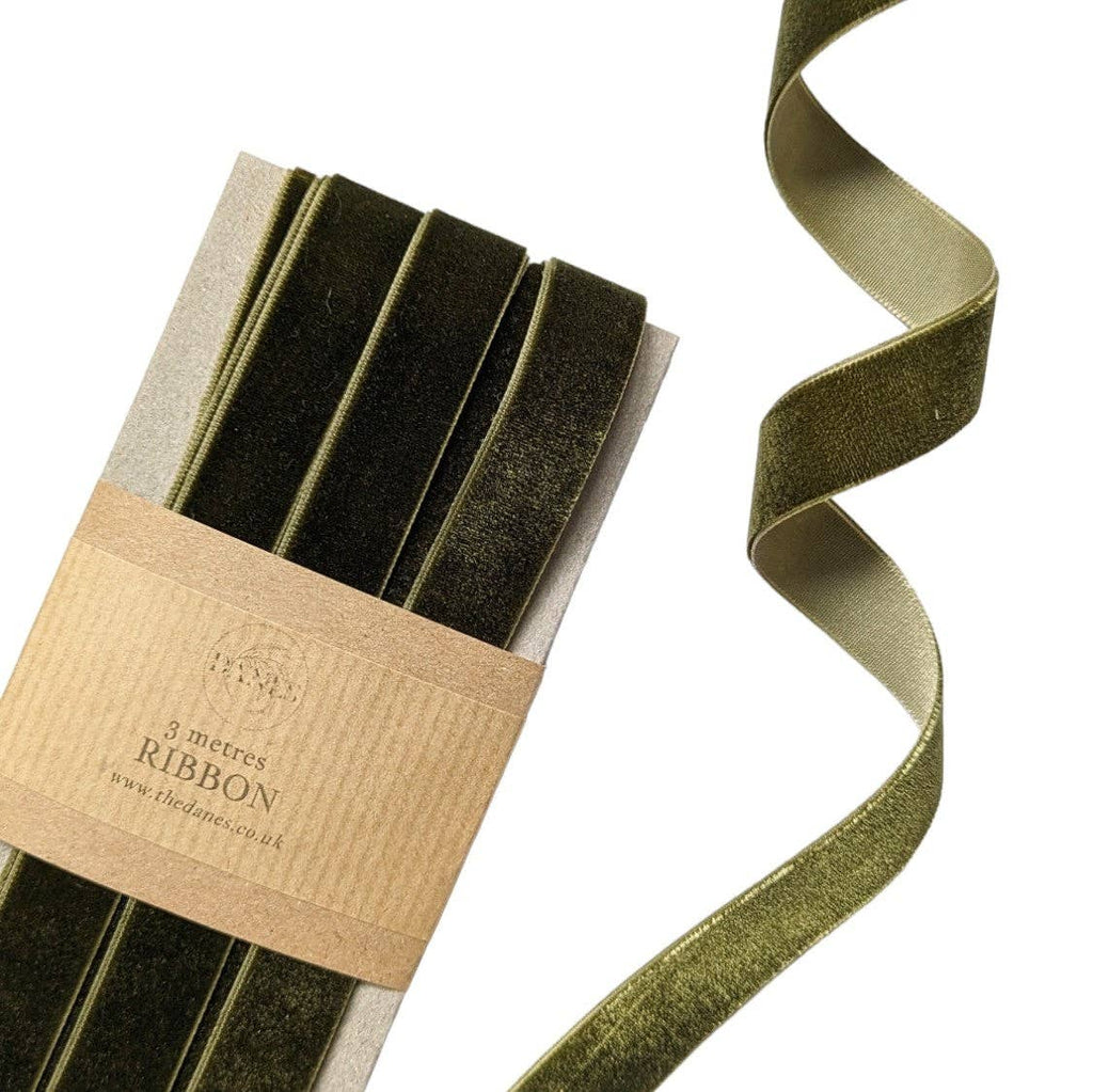 Velvet Ribbon - 16mm x 3M: Silver Grey