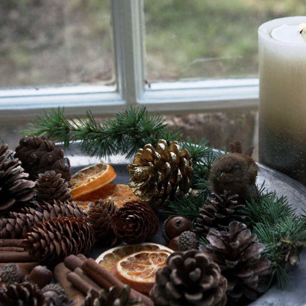 Natural Christmas Wreath & Table Accessories - CHRISTMAS