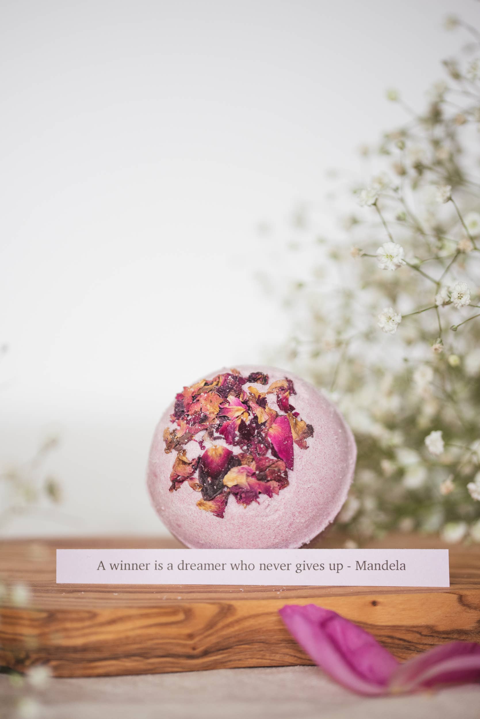 30x Boxed Secret Bath Bombs mix with hidden message inside