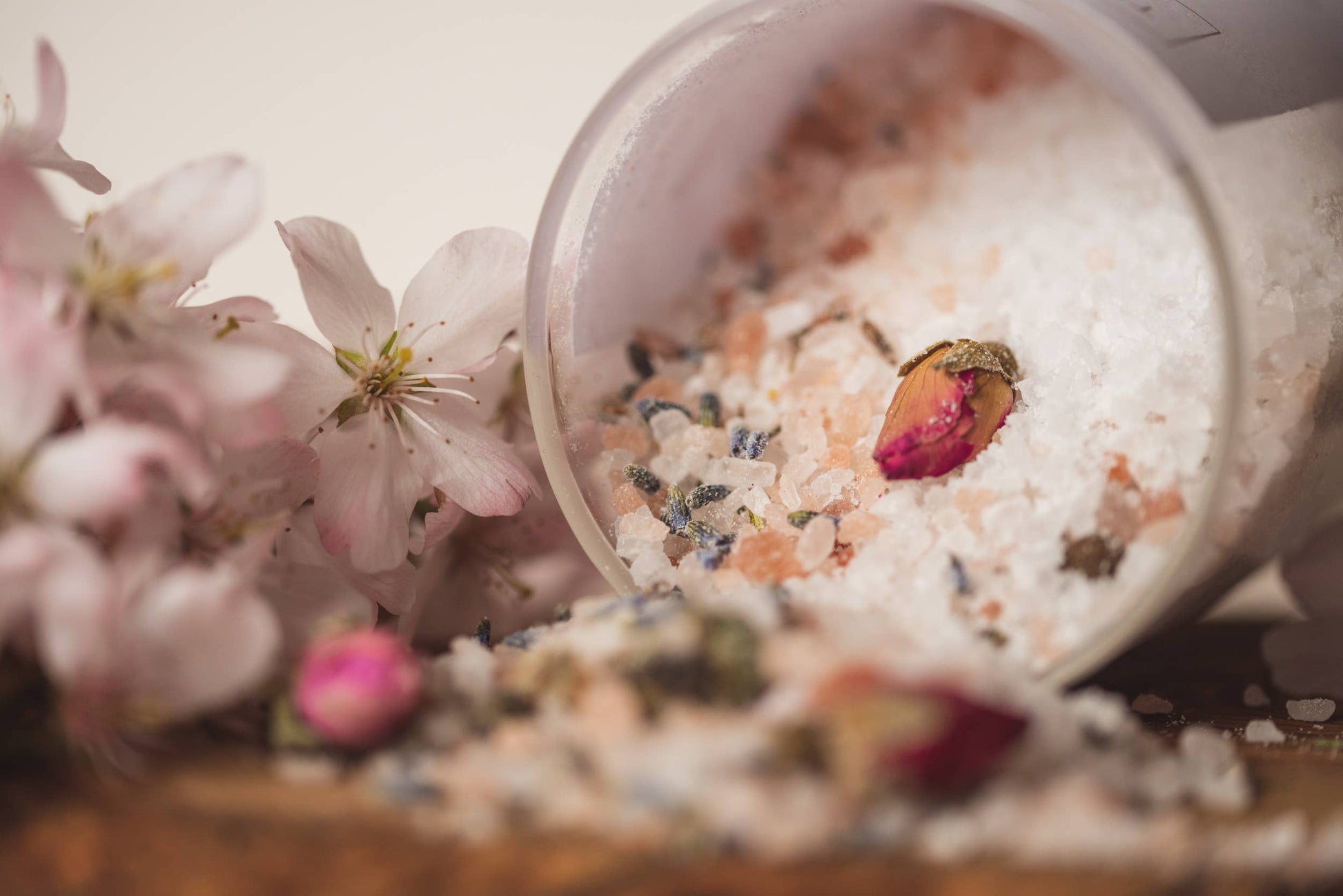 20x Mixed Organic Bath Salts with essential oils 70g