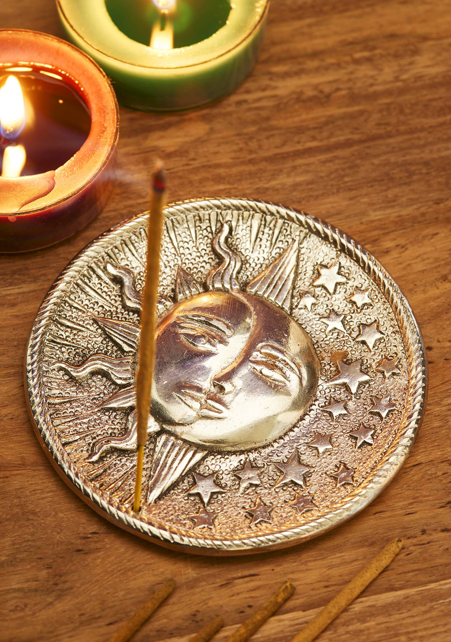 Sun/Moon Round Incense Holder