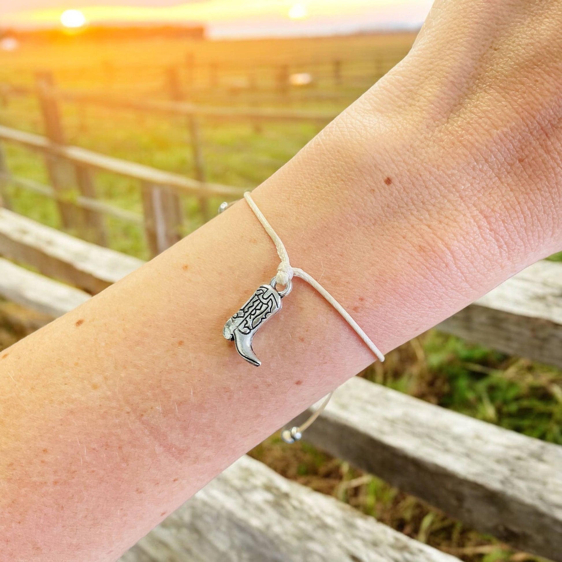 Her Last Rodeo Hen Do Bracelet