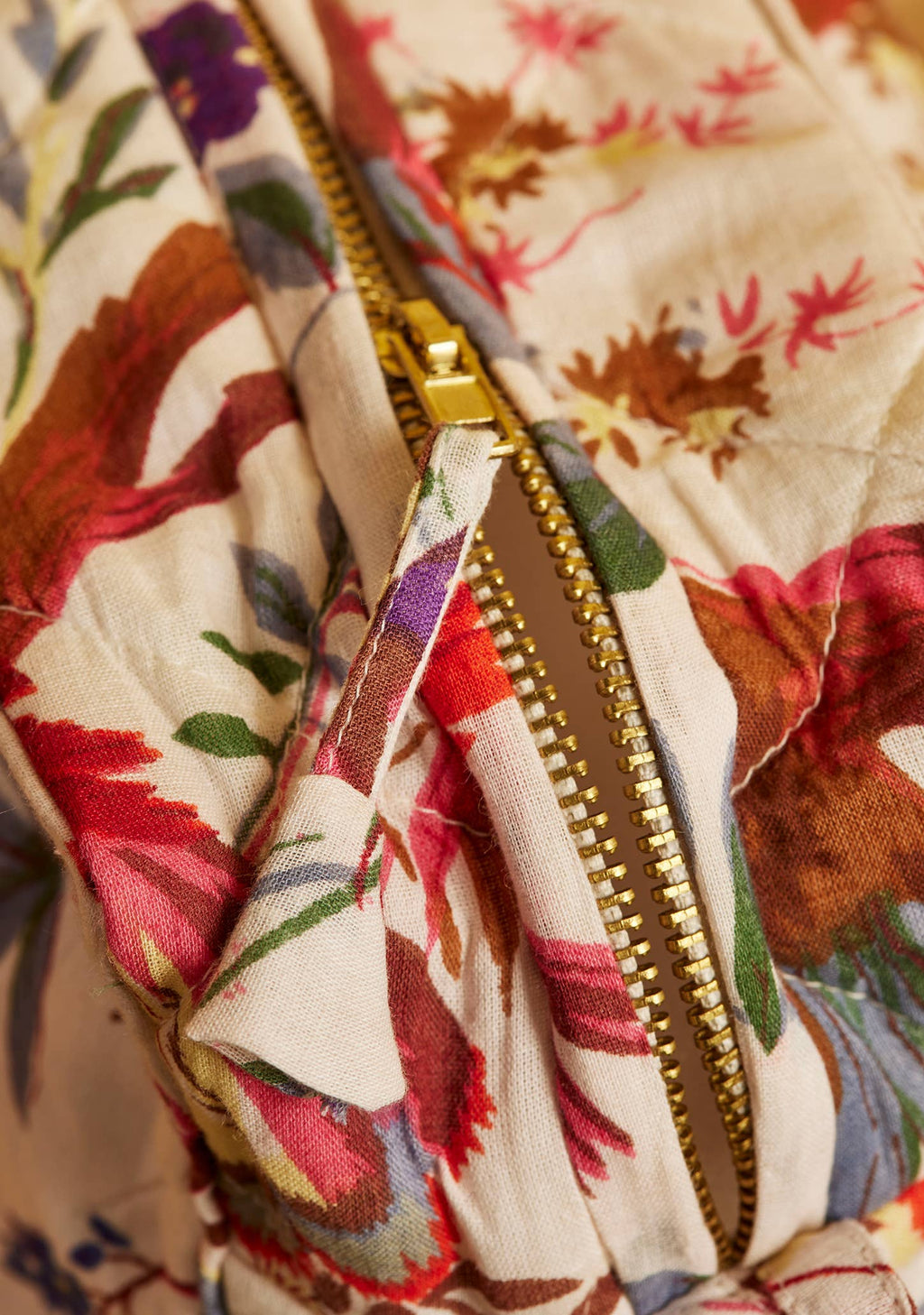 Bird Of Paradise Wash Bag: White(WH)