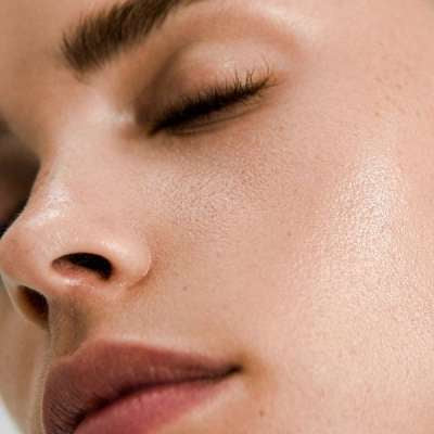Dr Hauschka Illuminating Fluid liquid highlighter
